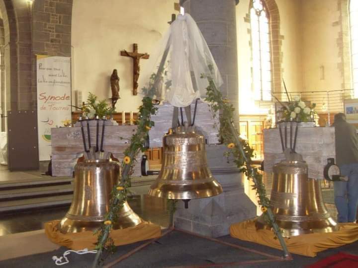 cloche de pâques