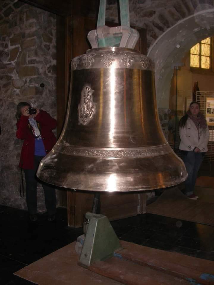 Montée des cloches à St Pierre - Lessines